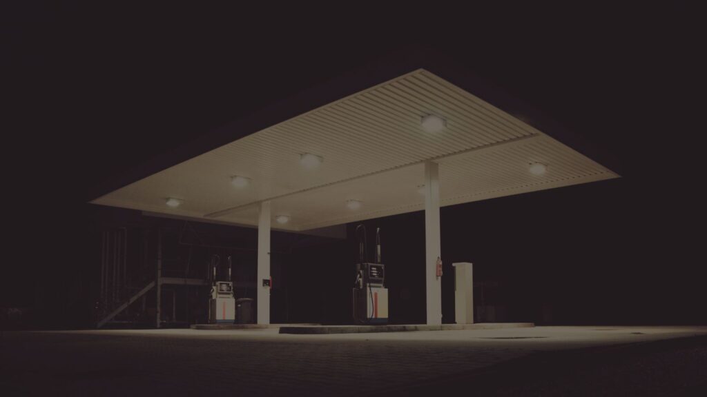 a photo of a gas station