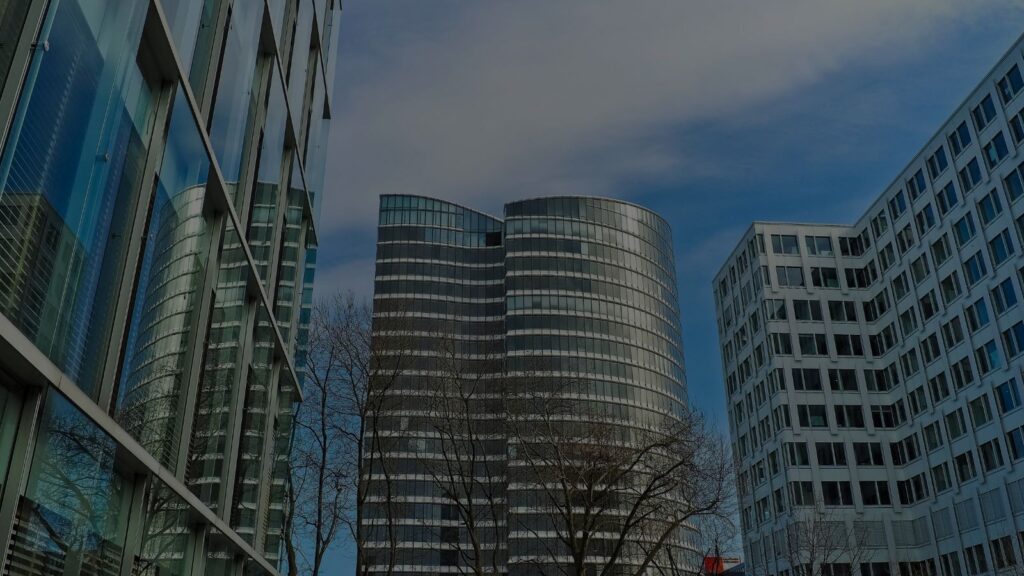 a photo of building