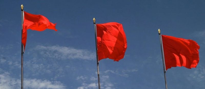 three red flags