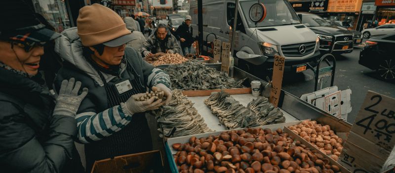a photo of a happy buyer and seller