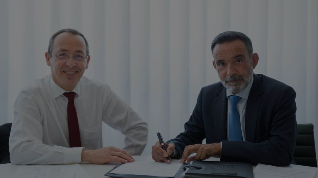 an image of a client and a lawyer